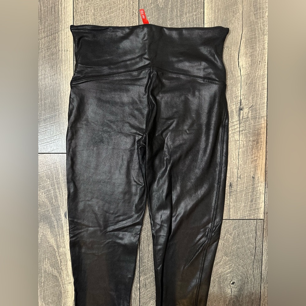 Spanx Leggings NWOT - Picture 2 of 4